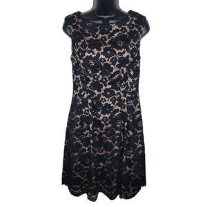 Vince Camuto Nwt black lace overlay sheath dress size 4